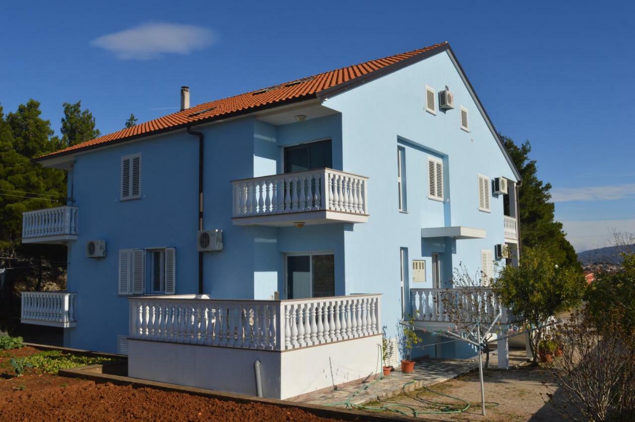 Apartments Charlie Krk Town Exterior photo